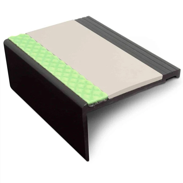 67.5mm × 39mm Bullnose Hard Node Stair Nosing with PVC Insert