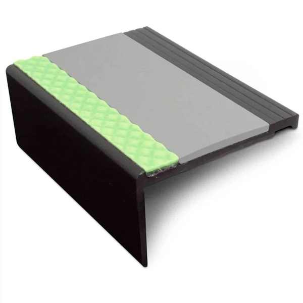 67.5mm × 39mm Bullnose Hard Node Stair Nosing with PVC Insert