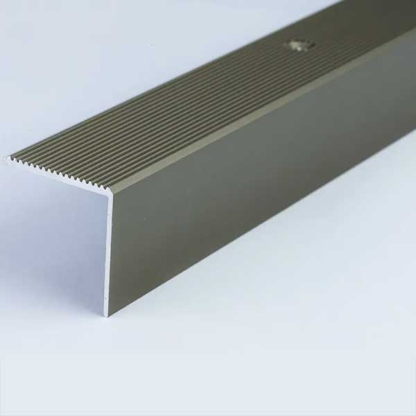 Anti Non Slip 30R Anodised 0.9m Long Aluminum Stair Edge Nosing Trim